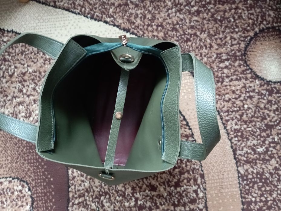 Продам сумку жіночу