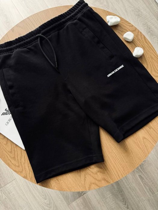 Чоловічі шорти Armani на літо