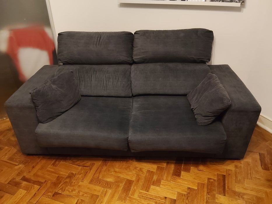 Vendo sofá com 3 anos mas em bom estado
