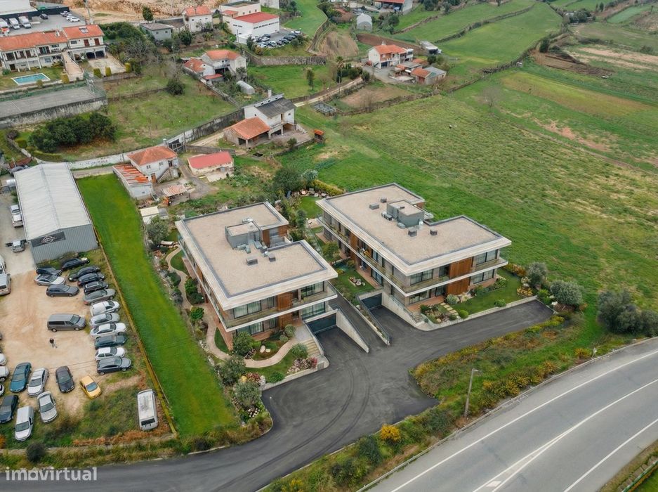 Terreno  Venda em Tamel (Santa Leocádia) e Vilar do Monte,Barcelos