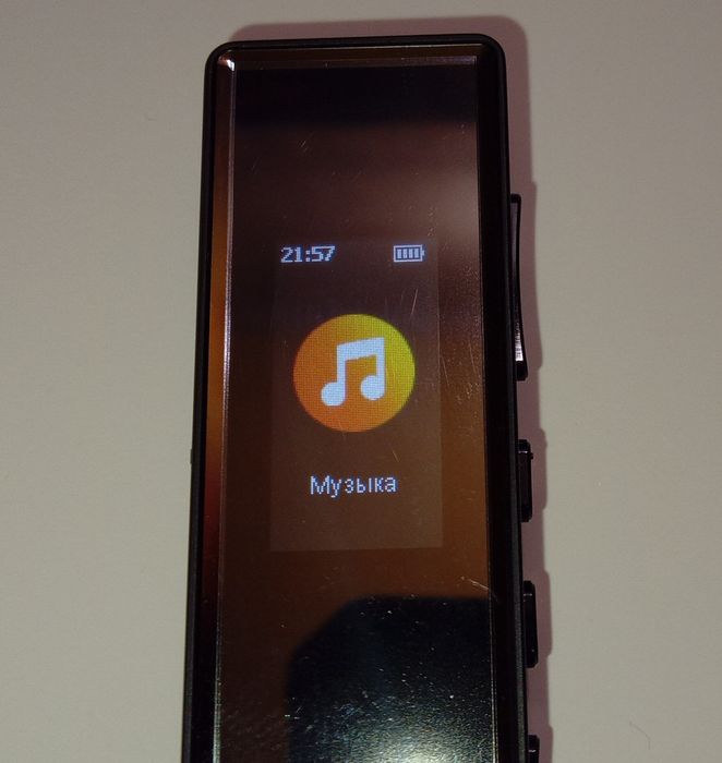 Диктофон з кліпсою. Пам'ять 8гб. Функція МР3 плеєр