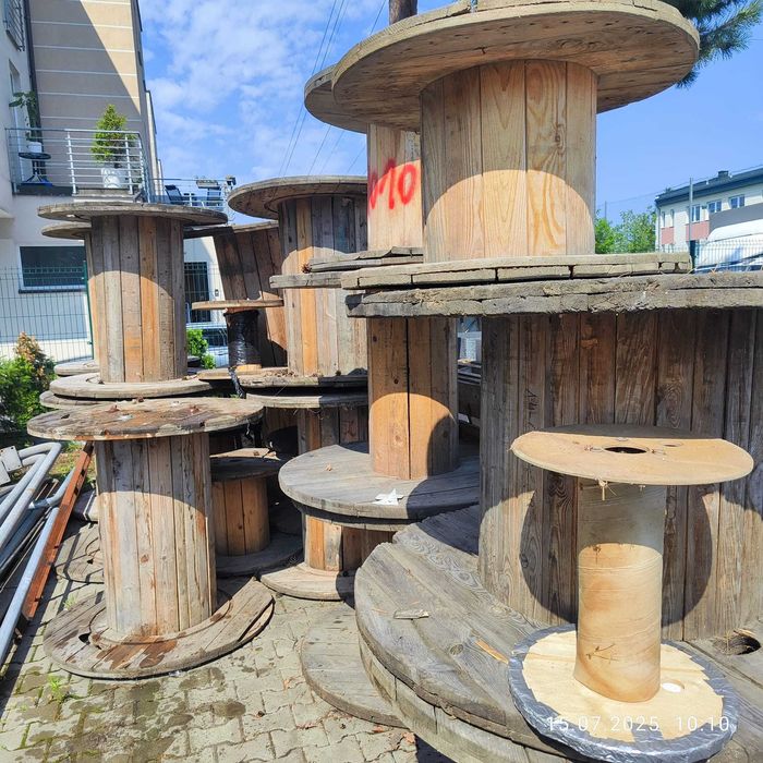 Bęben kablowy drewniany