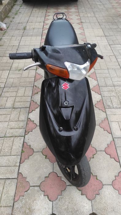 Suzuki lets  3  new бабочк