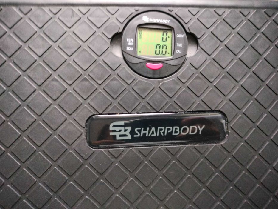 Nowy Stepper Sharp Body
