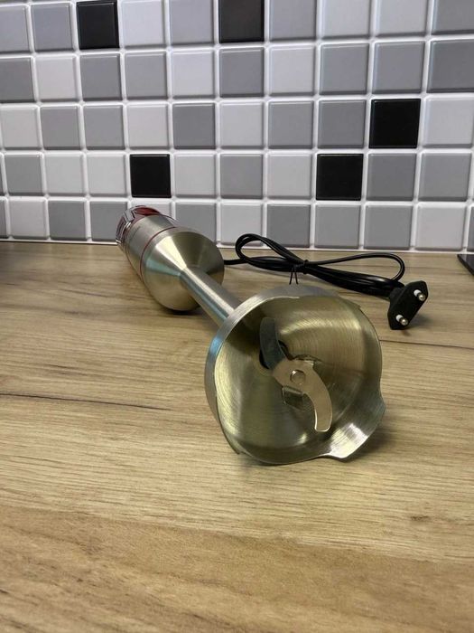 Продам занурювальний блендер 7 в 1