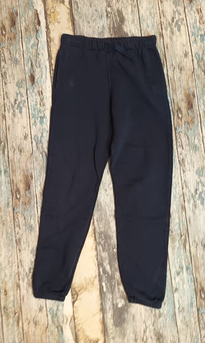 Granatowe spodnie dresowe H&M, Rozm 140