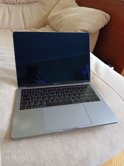 Macbook pro 2018 13” на запчастини. ! ICloud Lock !