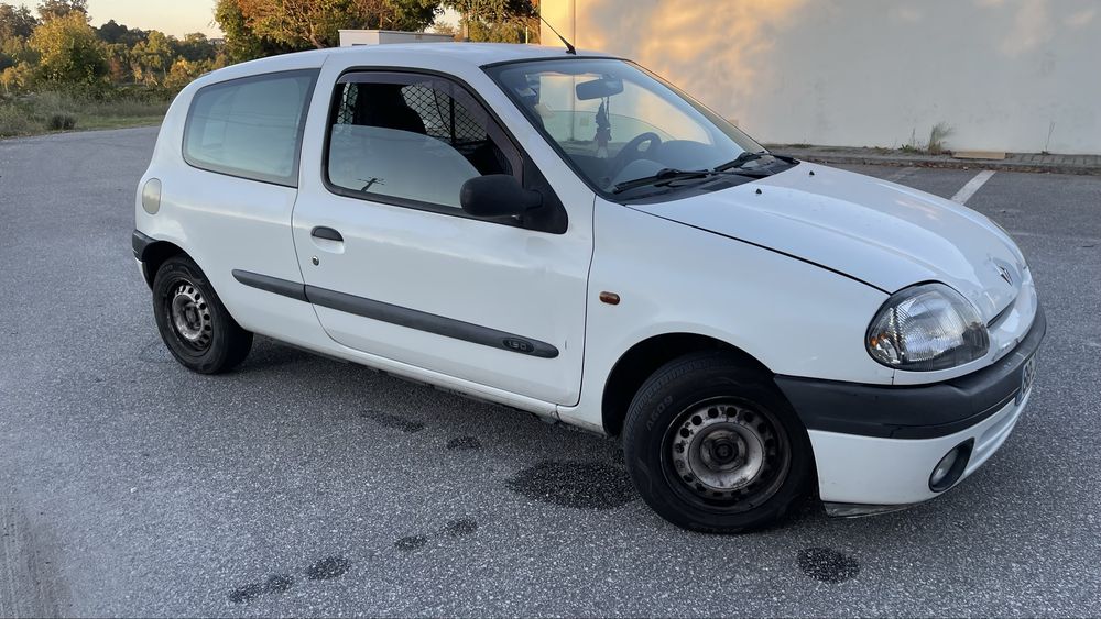 Renault Clio 1.9
