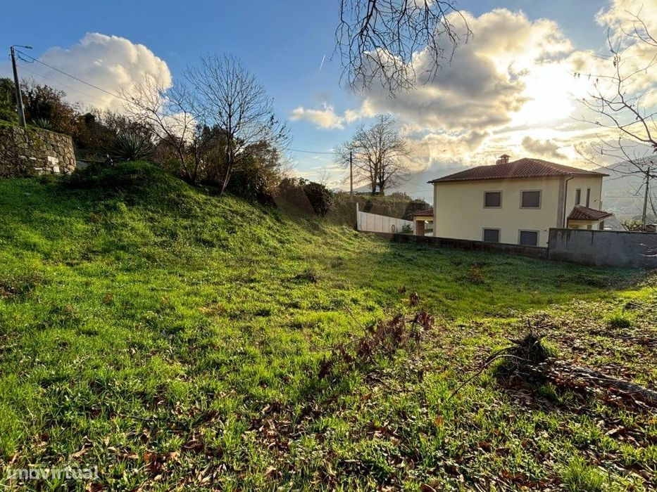 Terreno Urbanizável 622 m² - Bárrio - Ponte de Lima