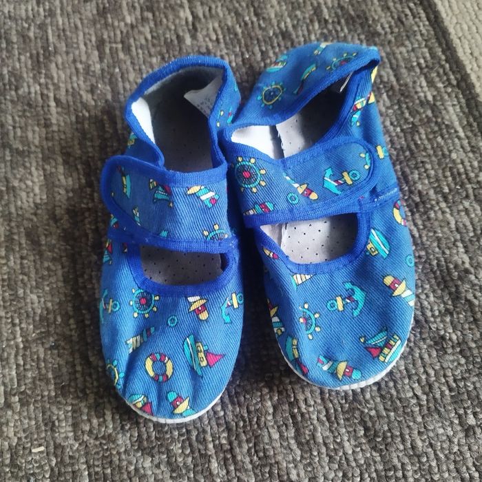 Дитячі м'які тапочки