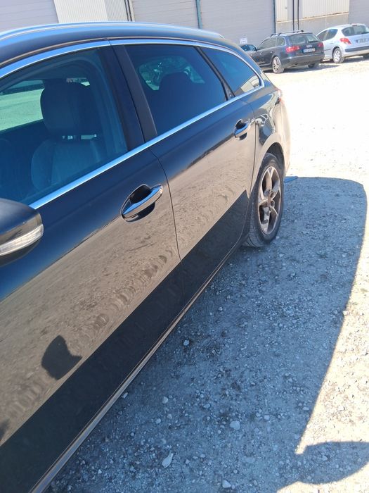 Peugeot 508 SW 2011 foto 2
