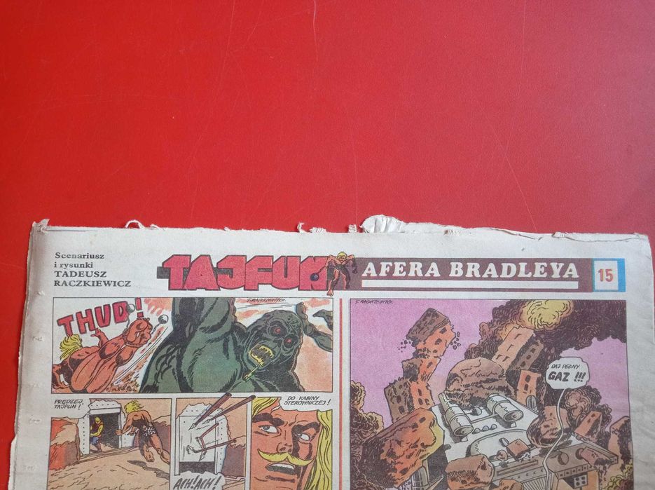 Świat młodych, nr 138/1985, 16 listopada 1985, Tajfun Afera Bradleya