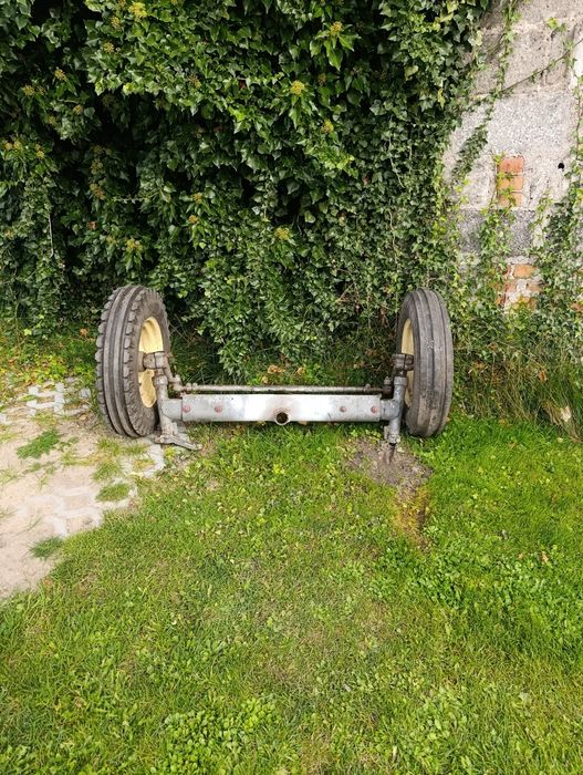 Sprzedam oś przednią do c360