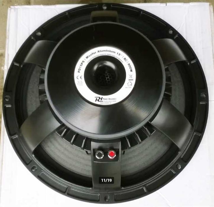 Vários altifalantes de 15 polegadas várias marcas