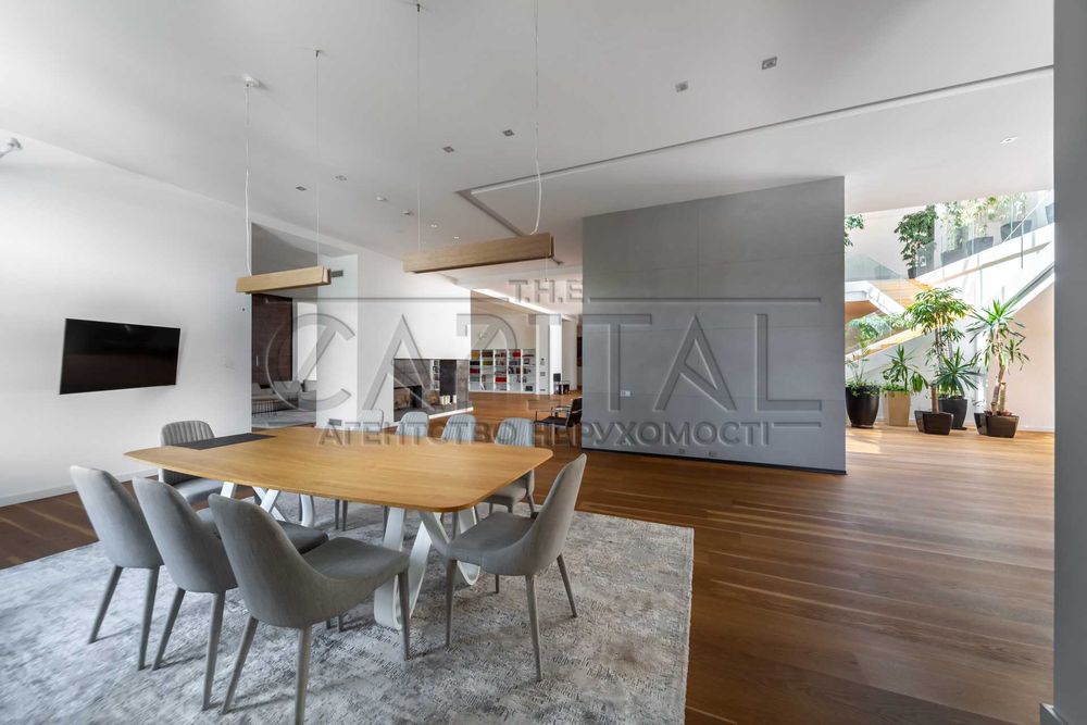 Ексклюзивна  VIP Резиденція свій парк, озеро, Обухівський район