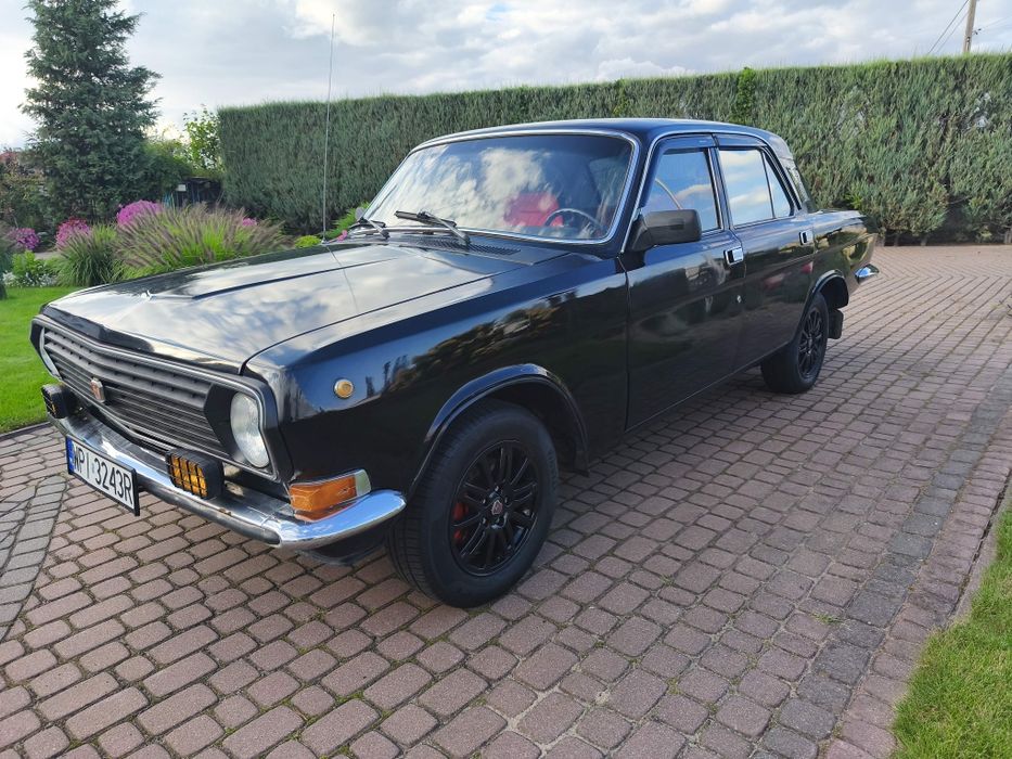 Wołga GAZ 2410 po małym tuningu