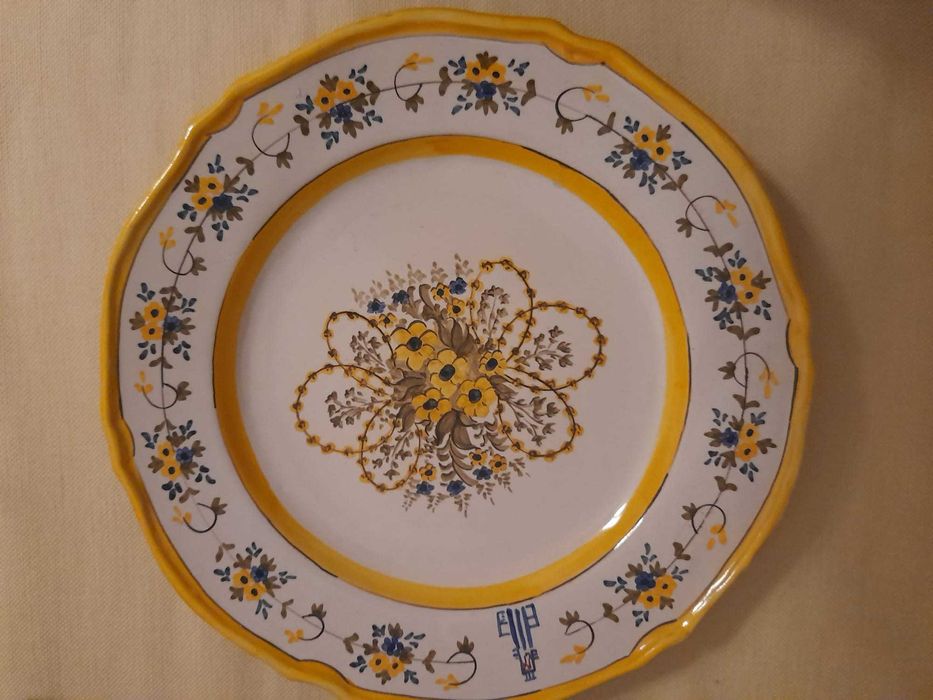 Pratos de exposição - varias pecas