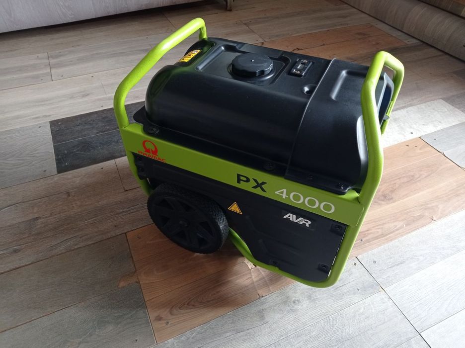 Професійний генератор Pramac PX 4000