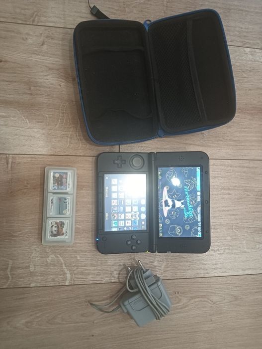Nintendo 3DS XL Desbloqueada + 64GB + 7 Jogos Físicos