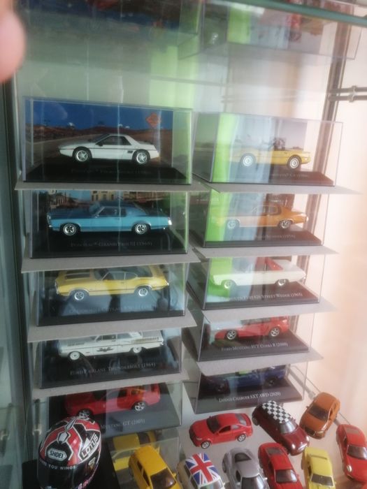 Coleção American cars 1:43