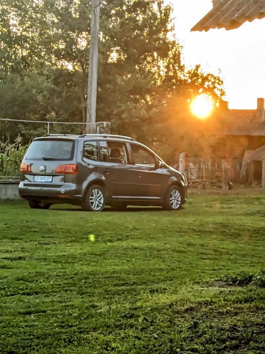VW Touran 2011 1.4TSI бензин автомат