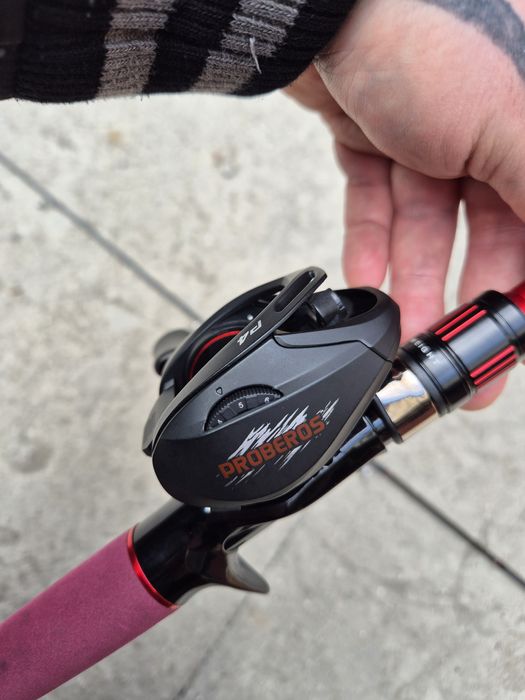 Wędka castingowa/spiningowa z multiplikatorem