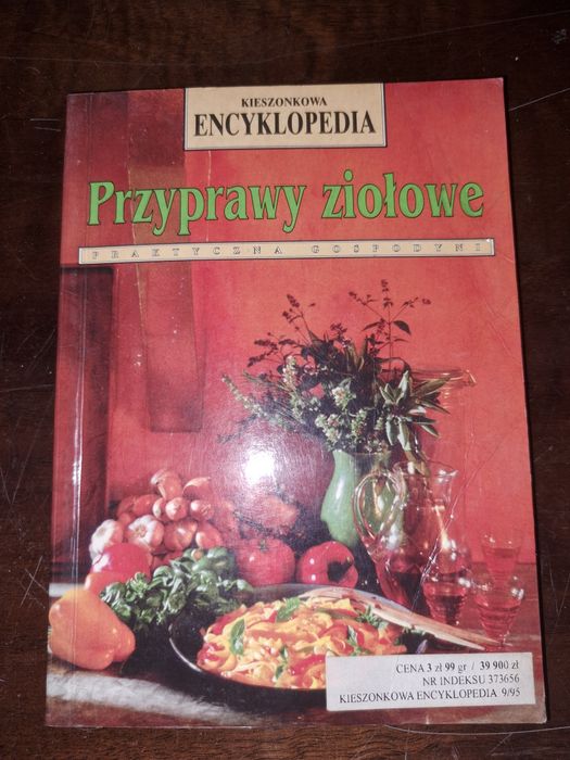 Książka z przyprawami ziołowymi