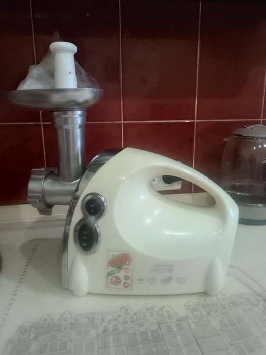 Електром'ясорубка сатурн