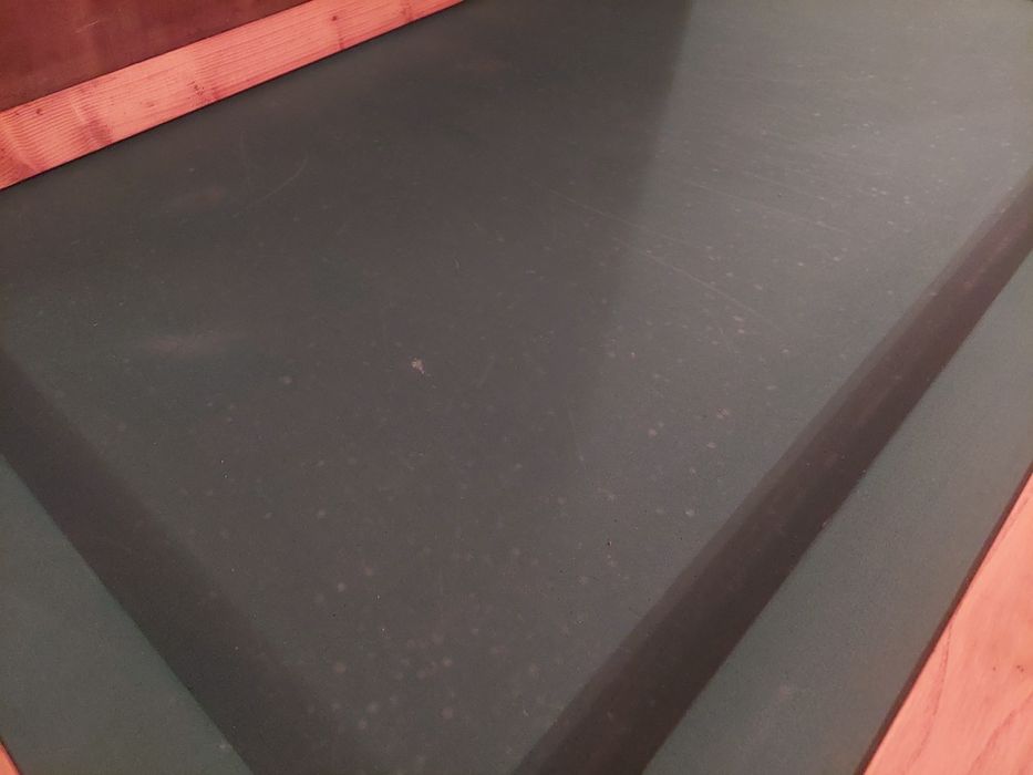 Bilhar - mesa com tampo e acessórios