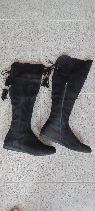 Botas camurça pretas
