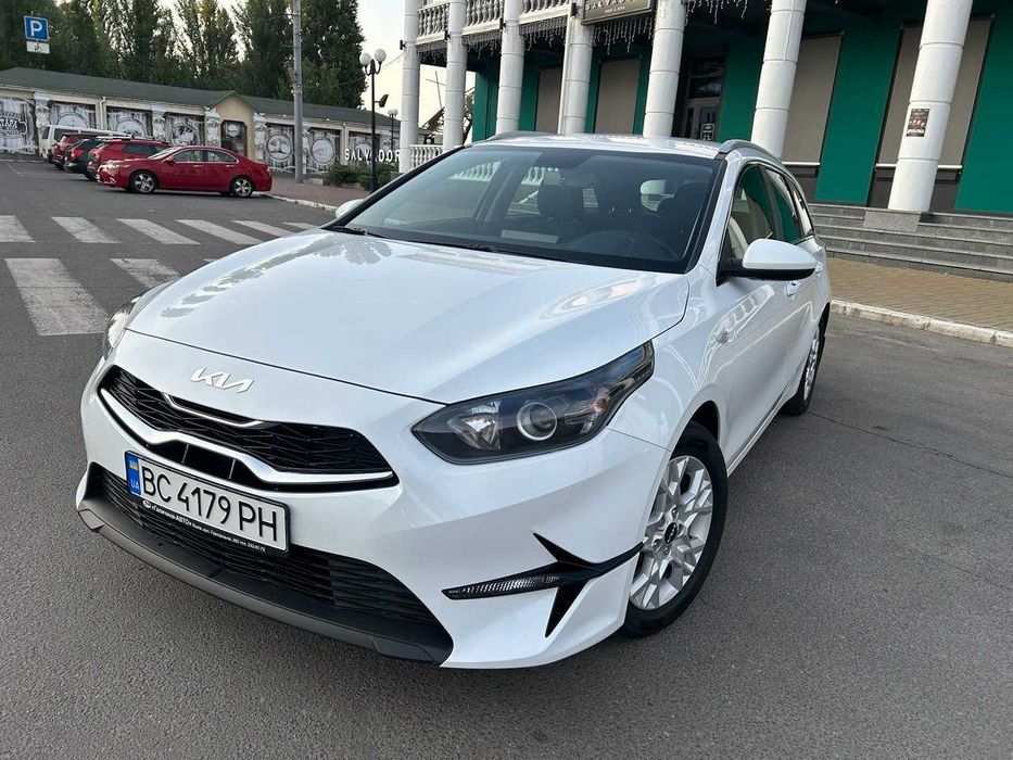 Прокат Авто. Подобова оренда. Kia Ceed SW
