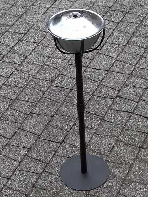 Popielnica metalowa popielniczka