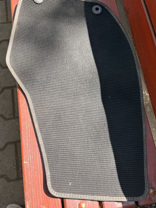 Dywaniki do volvo v40 D4 R-Desing