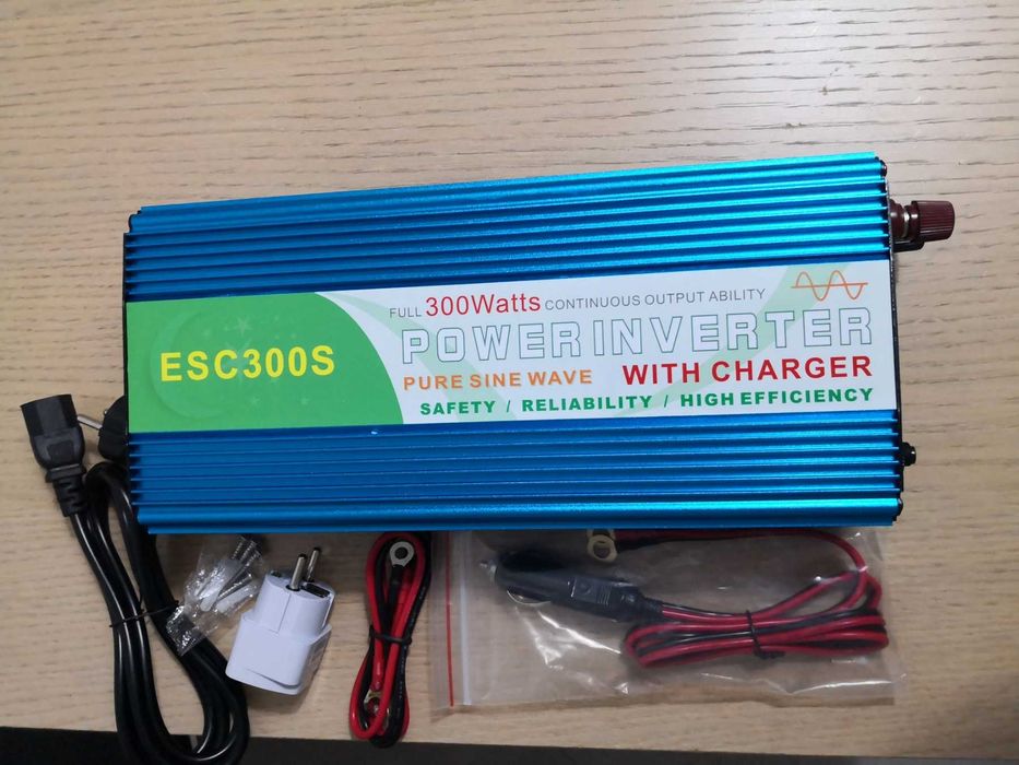 Інвертор ESC300S з зарядним пристроєм типа упс