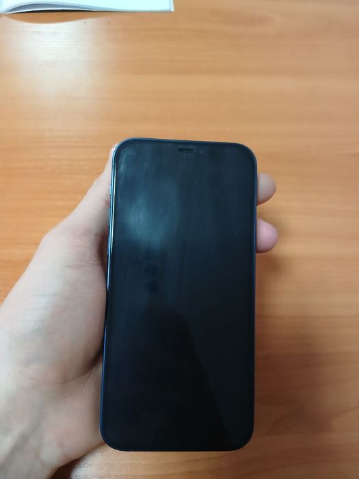 продам iPhone 12 на 128 гб