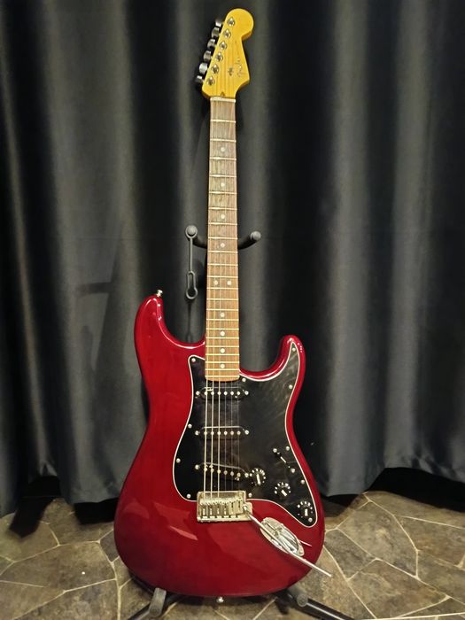 Fender American Deluxe Ash Stratocaster najtaniej