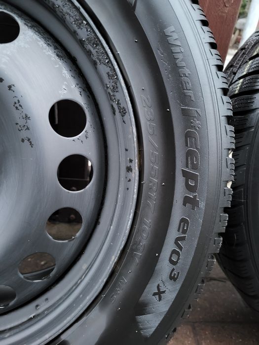 Felgi stalowe 5x108 z oponami 235/55R17 zima