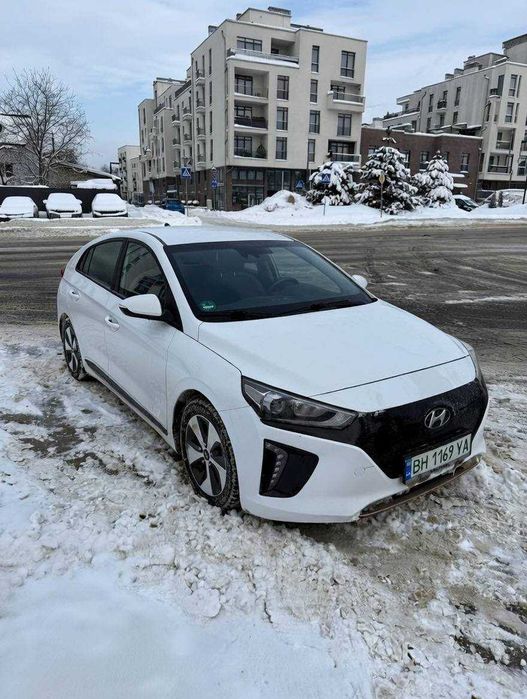 Hyundai Ioniq — авто під ВИПЛАТУ!