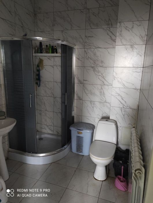 Здається кімната для трьох  хлопців Луначарка