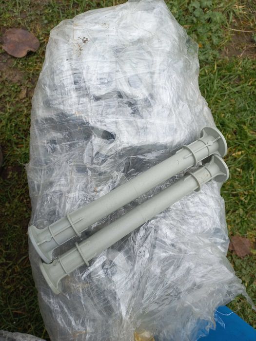 Dystanse 24 do wieńca i szpilki szalunek