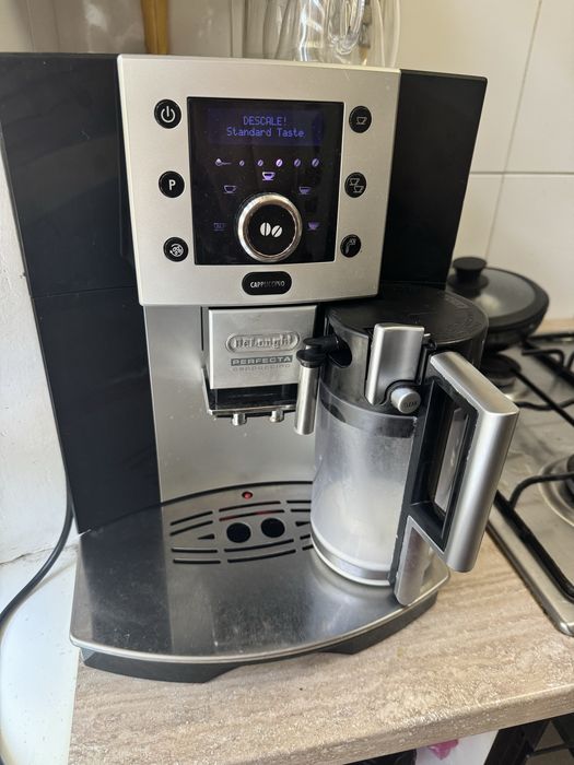 Кавомашина  Delonghi Perfecta Cappuccino