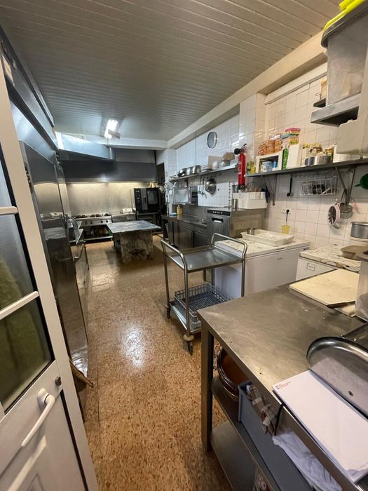 Restaurante/mais garagem (cidade Guarda)