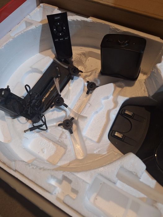 Robot odkurzający z mopowaniem H.Koenig SWRC110 Czarny