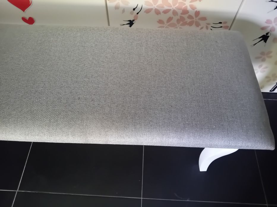 Banco Pufe Repousa Pés 100,5cm x 34,5cm - NOVO