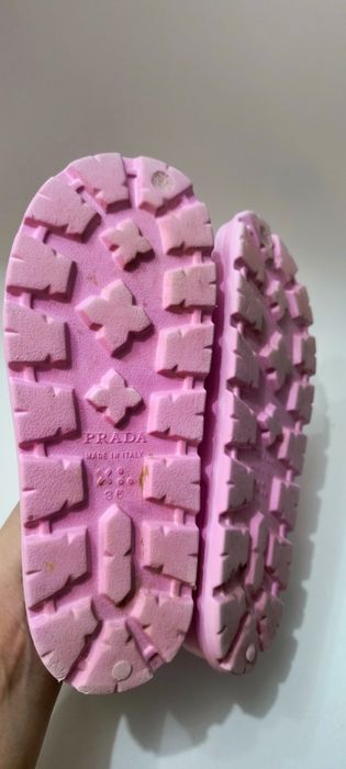 Klapki Prada r.36