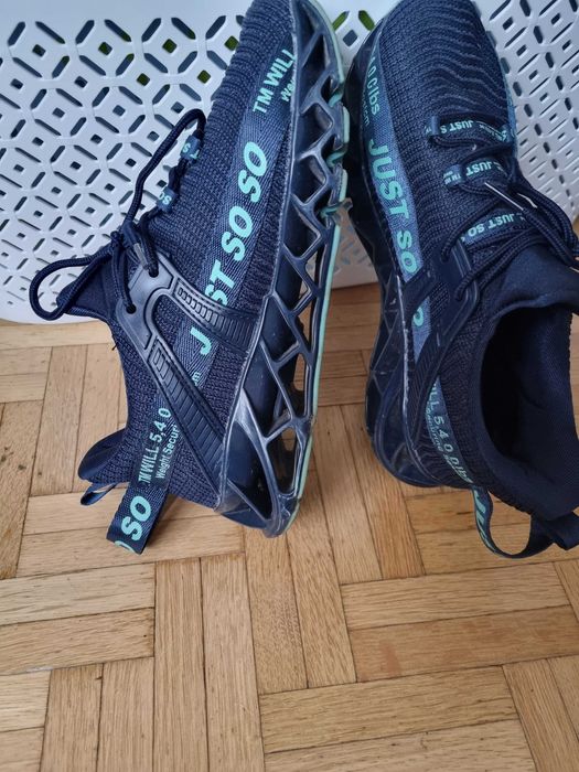 Buty sportowe rozmiar  37 wygodne