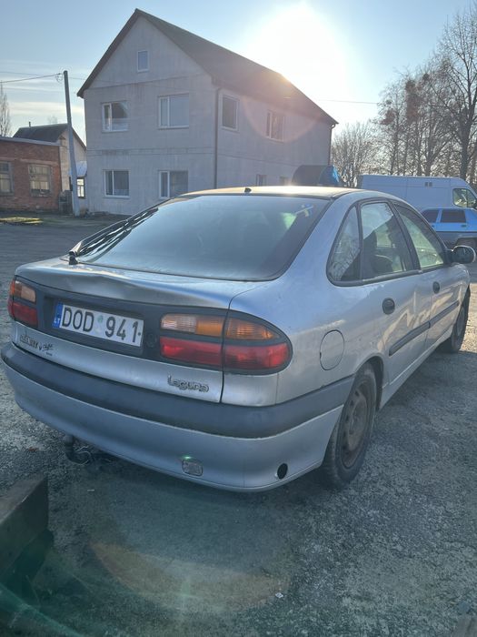 Продам Renault Laguna 1.6 бензин 2000 року