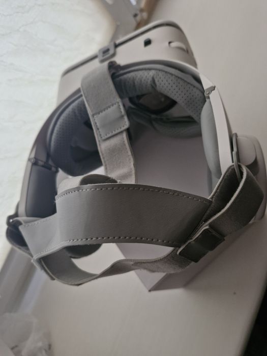 3D окуляри віртуальної реальності BoboVR Z6 з пультом (Білі)