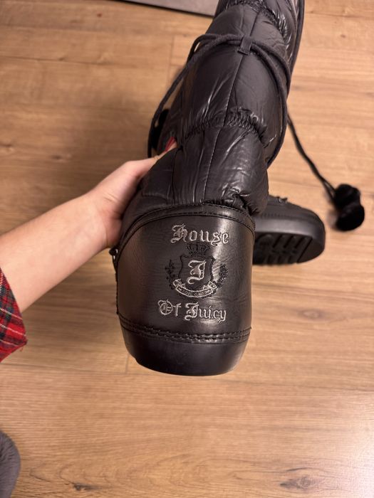 оригінальні moon boot від Juicy Couture