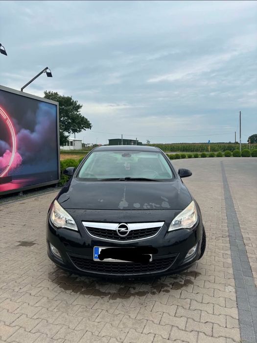 Samochod Opel Astra J